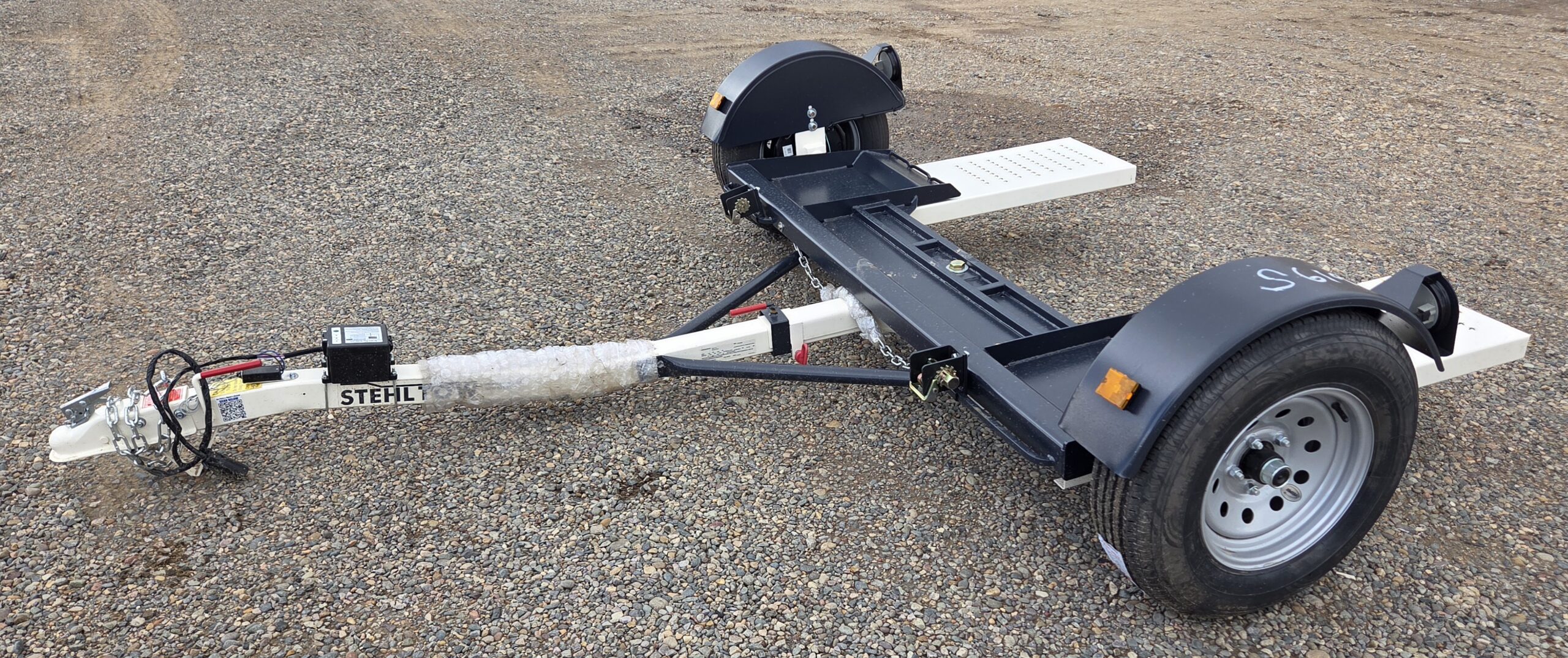STEHL TOW 2026
ST80TD ELECTRIC BRAKES
TOW DOLLY/CAR HAULER
BLACK 6.7'X8.5'
BUMPER PULL 3.5K SINGLE AXLE
2999 GVWR - Image 4