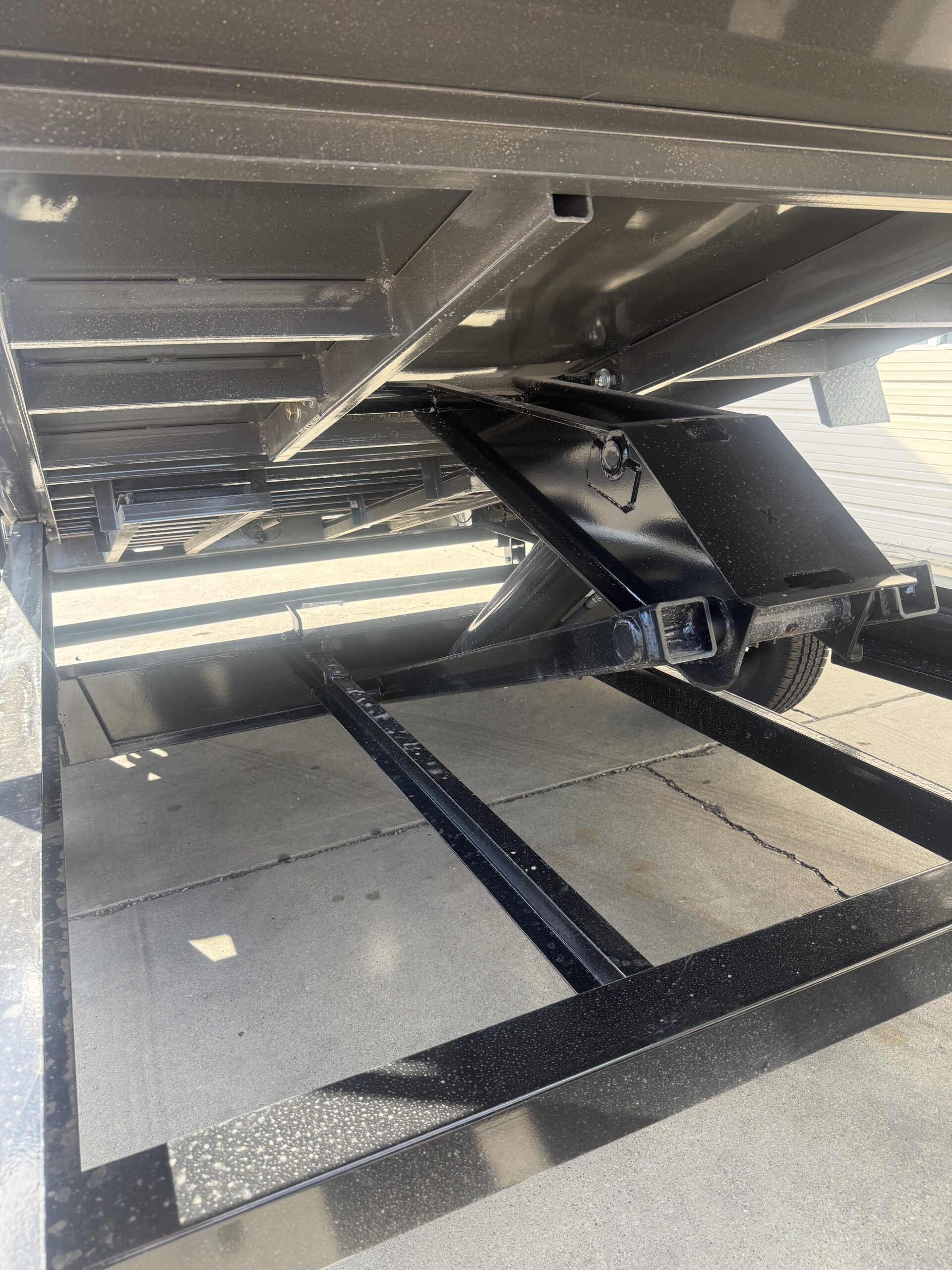 2026 Horizon 83"x16' 14,000 lb Rated Dump Trailer - Image 4