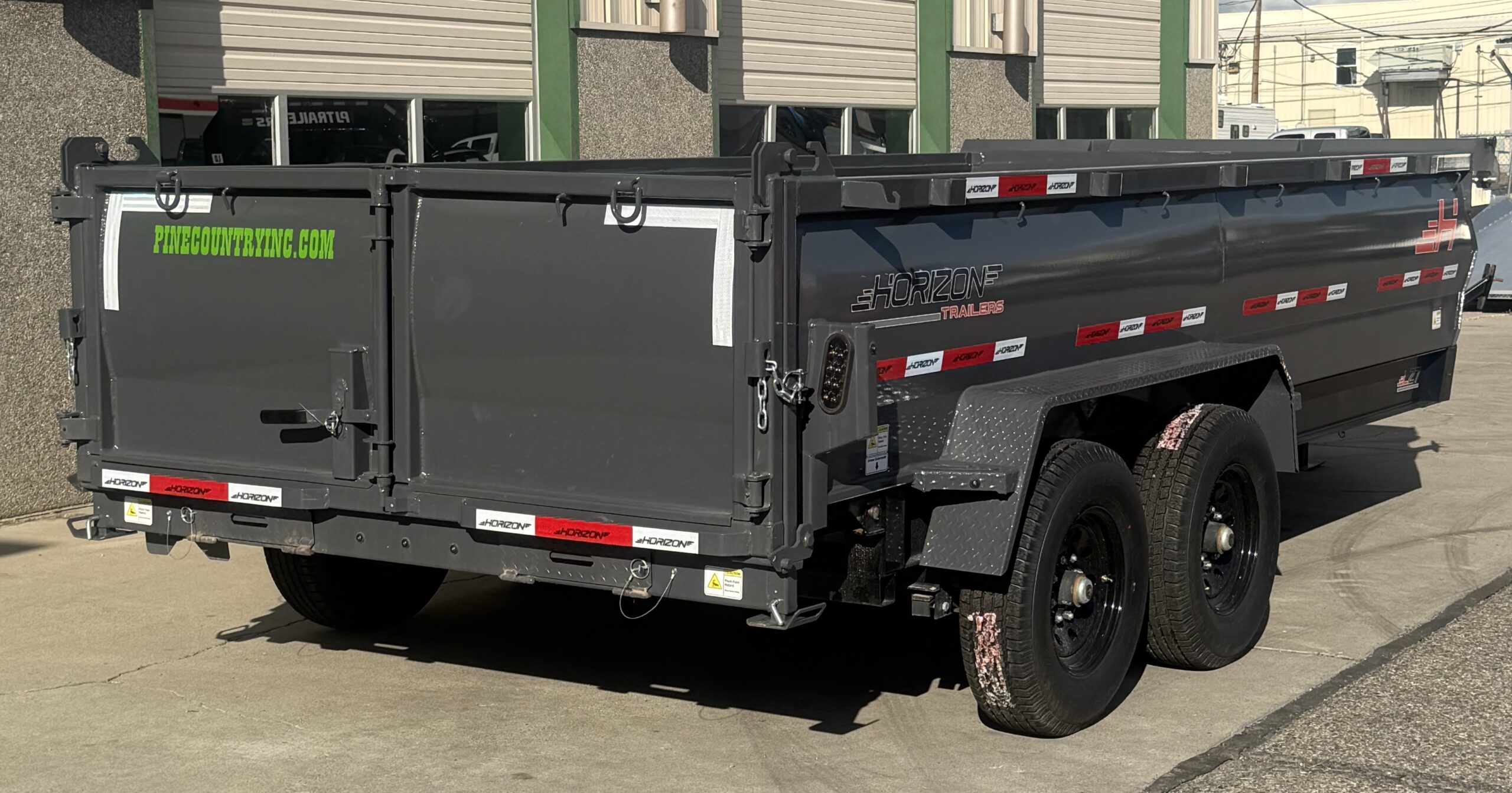 2026 Horizon 83"x16' 14,000 lb Rated Dump Trailer - Image 10